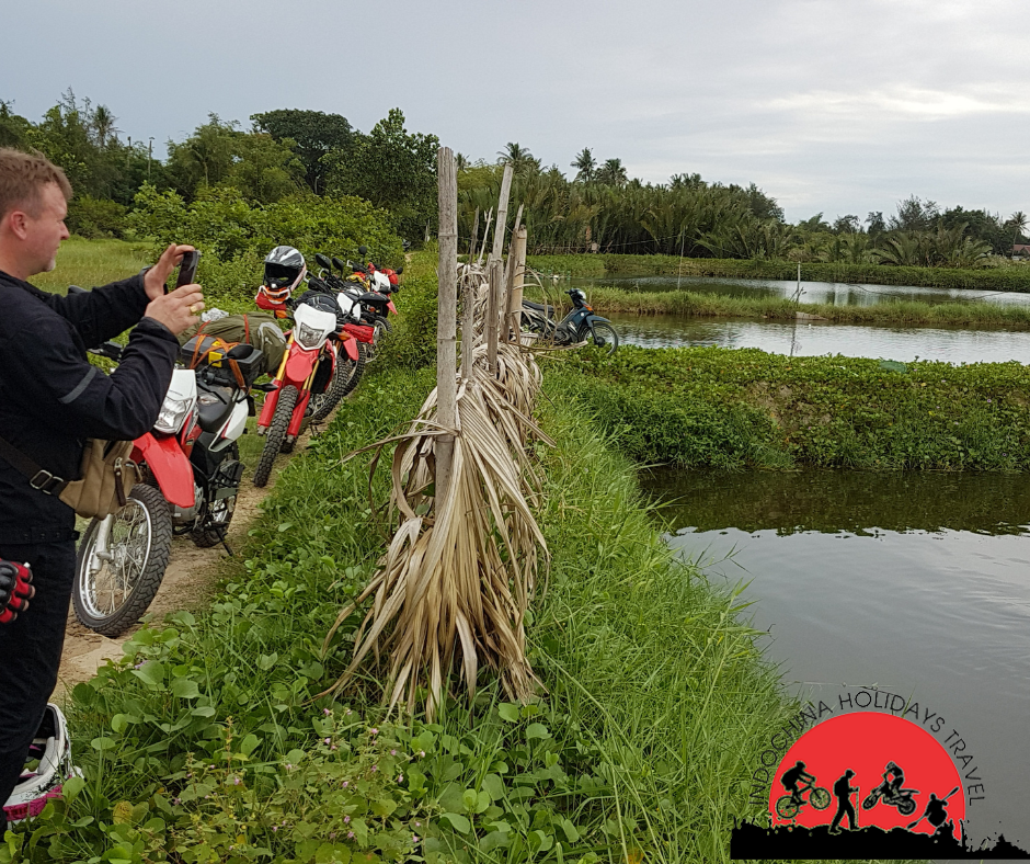 4 Days Hanoi Riding To Mai Chau and Cuc Phuong National Park