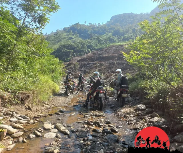 5 Days Vietnam Motorbike Tour to Ha Giang