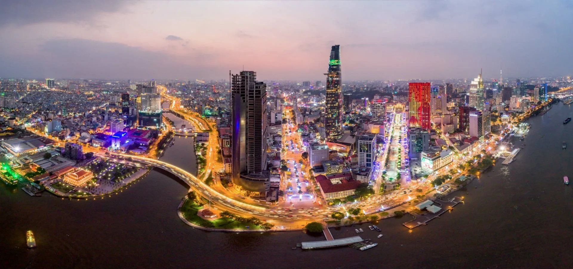 ho-chi-minh-city-vietnam-shutterstock_1036000870